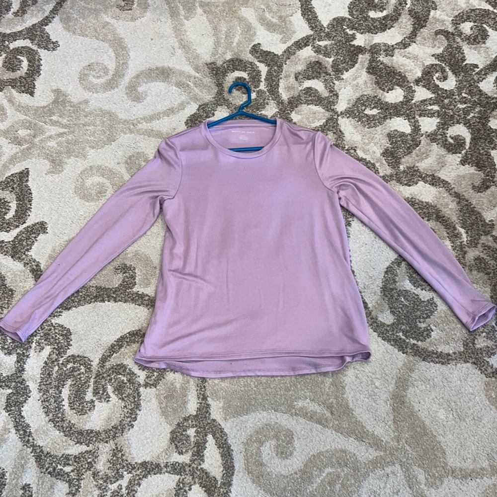 Lavender long sleeve shirt in size small from American eagle